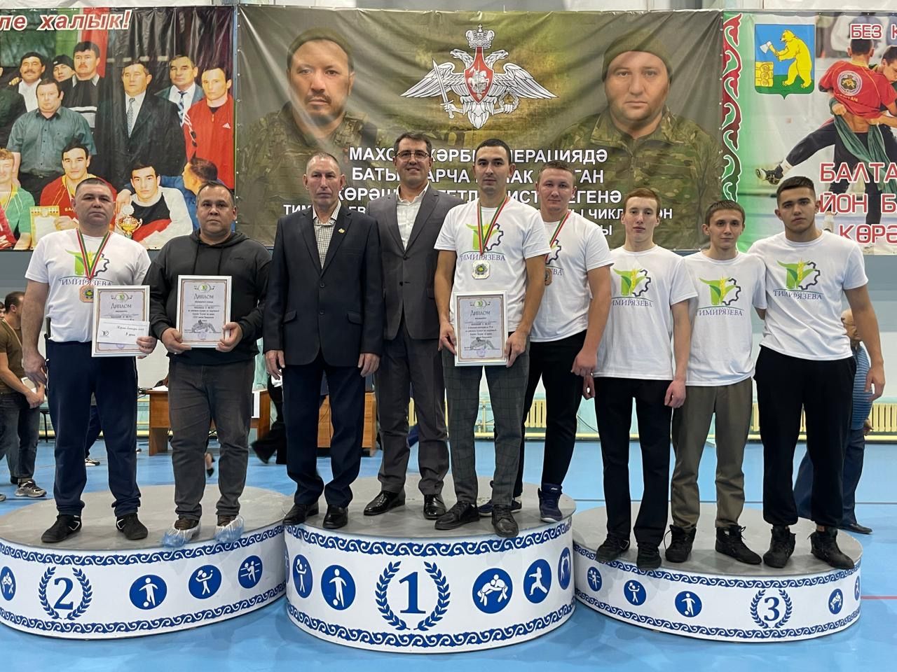 Көрәш ярышларының командалар арасында җиңүчеләре билгеле