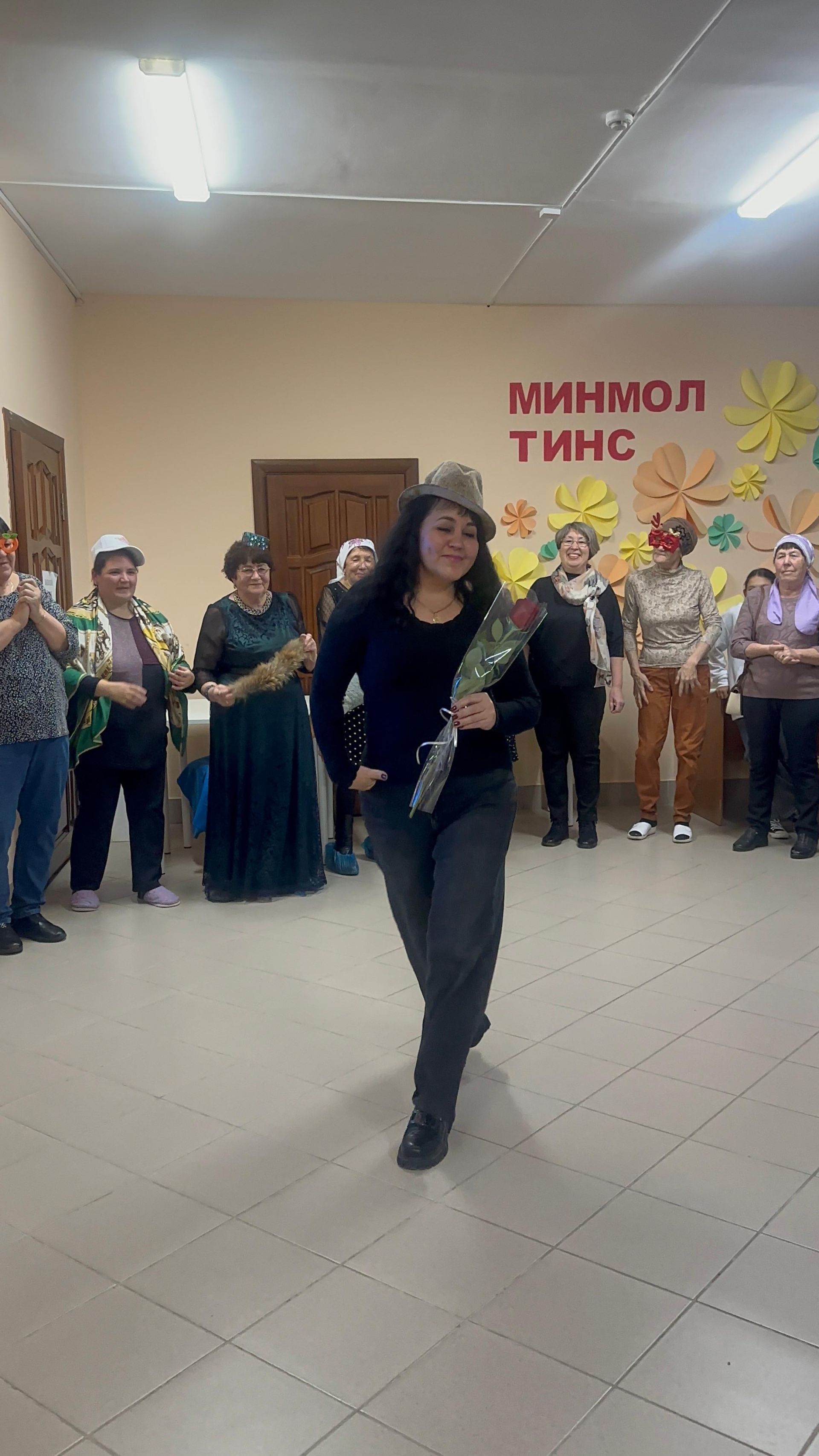 «Факел» клубында «Әниләрдә күңел җылысы» дип исемләнгән бәйрәм чарасы узды