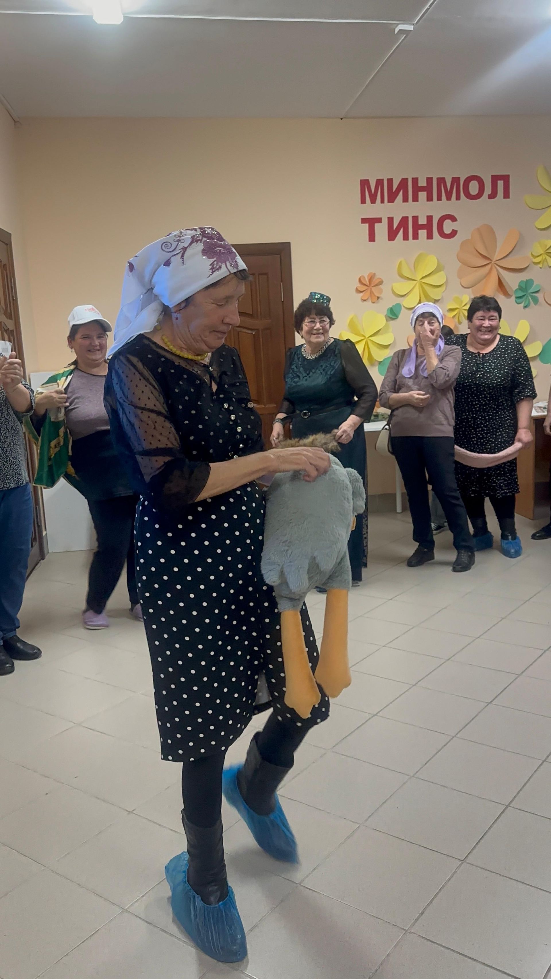 «Факел» клубында «Әниләрдә күңел җылысы» дип исемләнгән бәйрәм чарасы узды