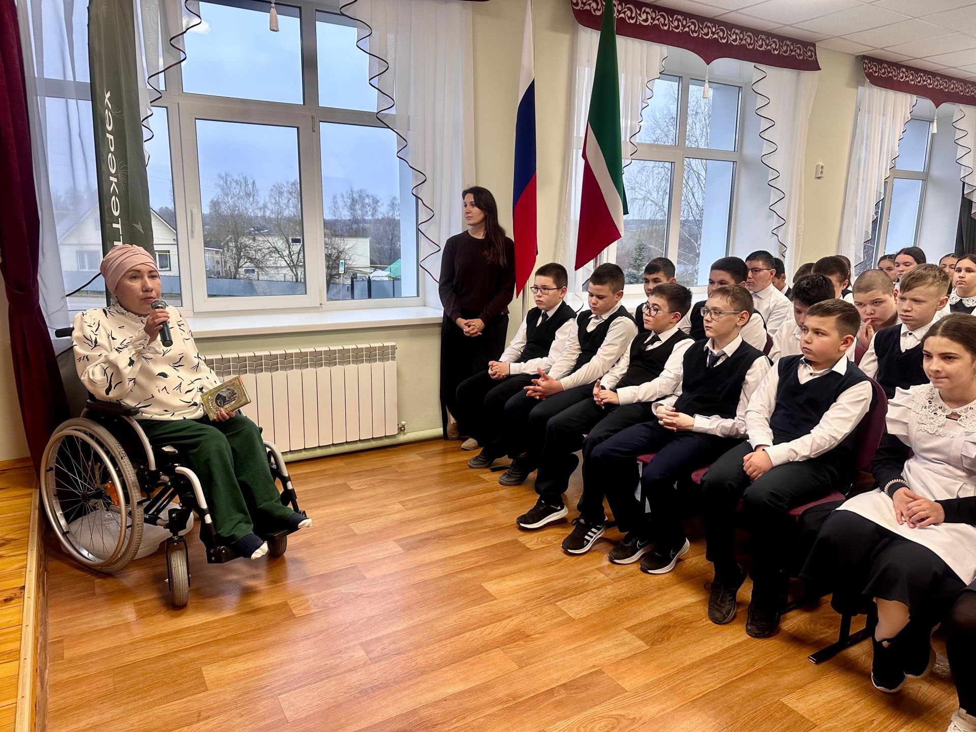 Сосна мәктәбендә «Көчле рухлылар олы бәхеткә лаек» дип исемләнгән очрашу кичәсе узды