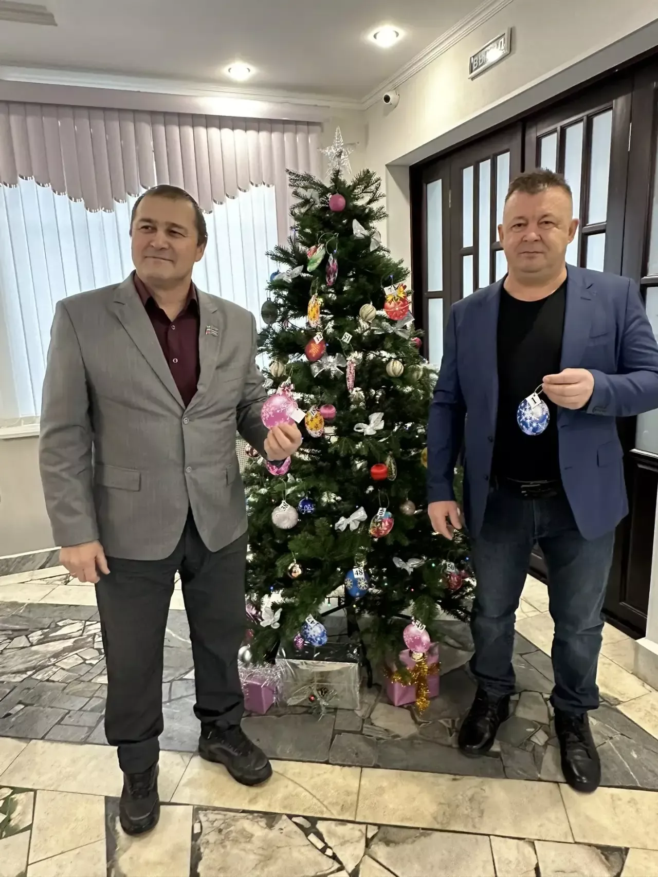 Балтачта җитәкчеләр «Теләкләр чыршысы» акциясенә кушылды