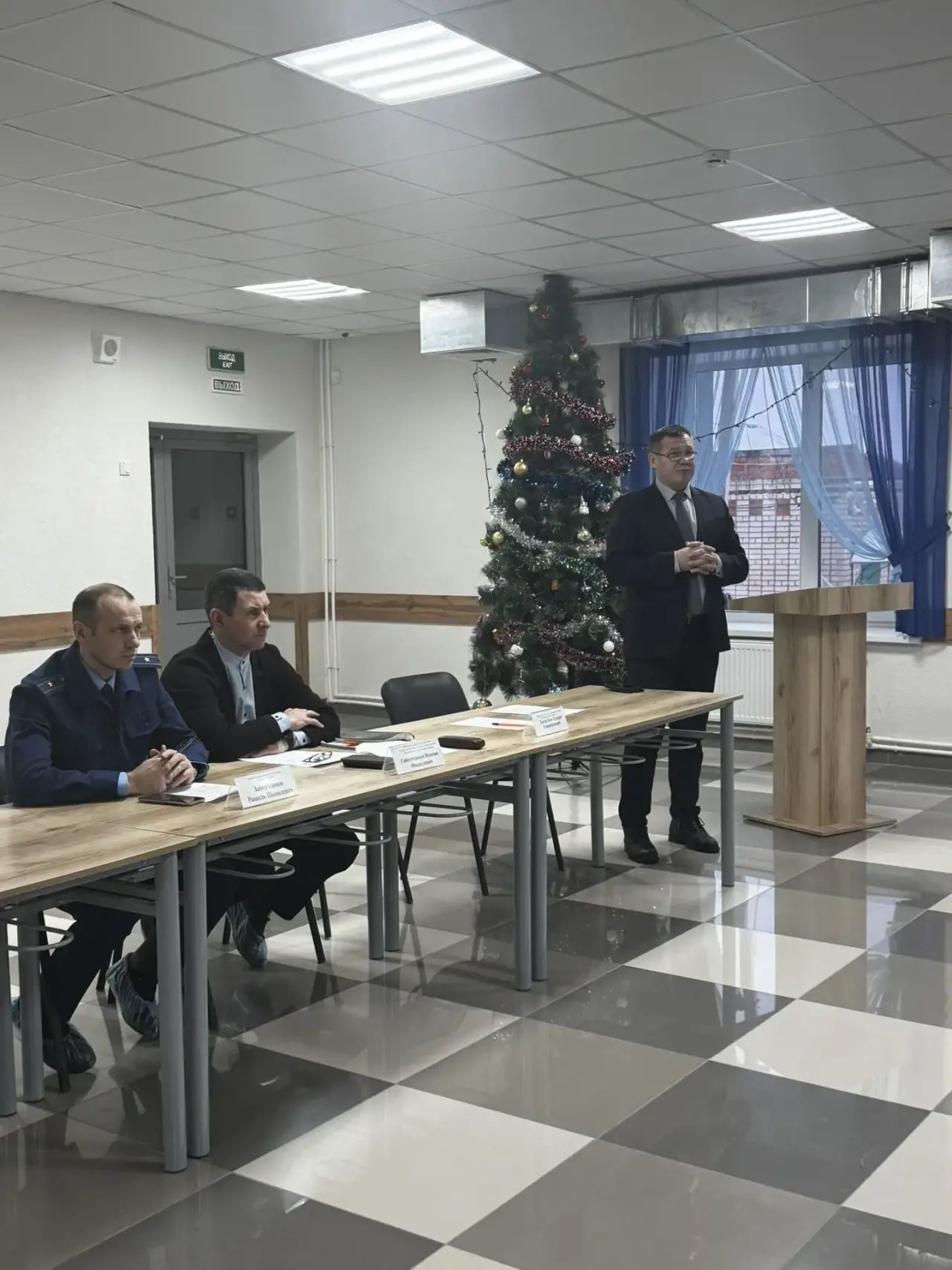 Аграр көллияттә балигъ булмаганнар белән эшләү һәм аларның хокукларын яклау комиссиясенең киңәйтелгән утырышы узды