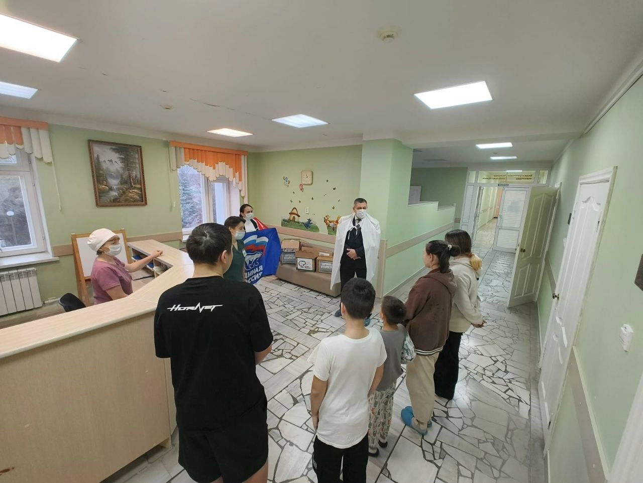 Балтач балалар поликлиникасының кечкенә пациентларына бүләкләр тапшырдылар