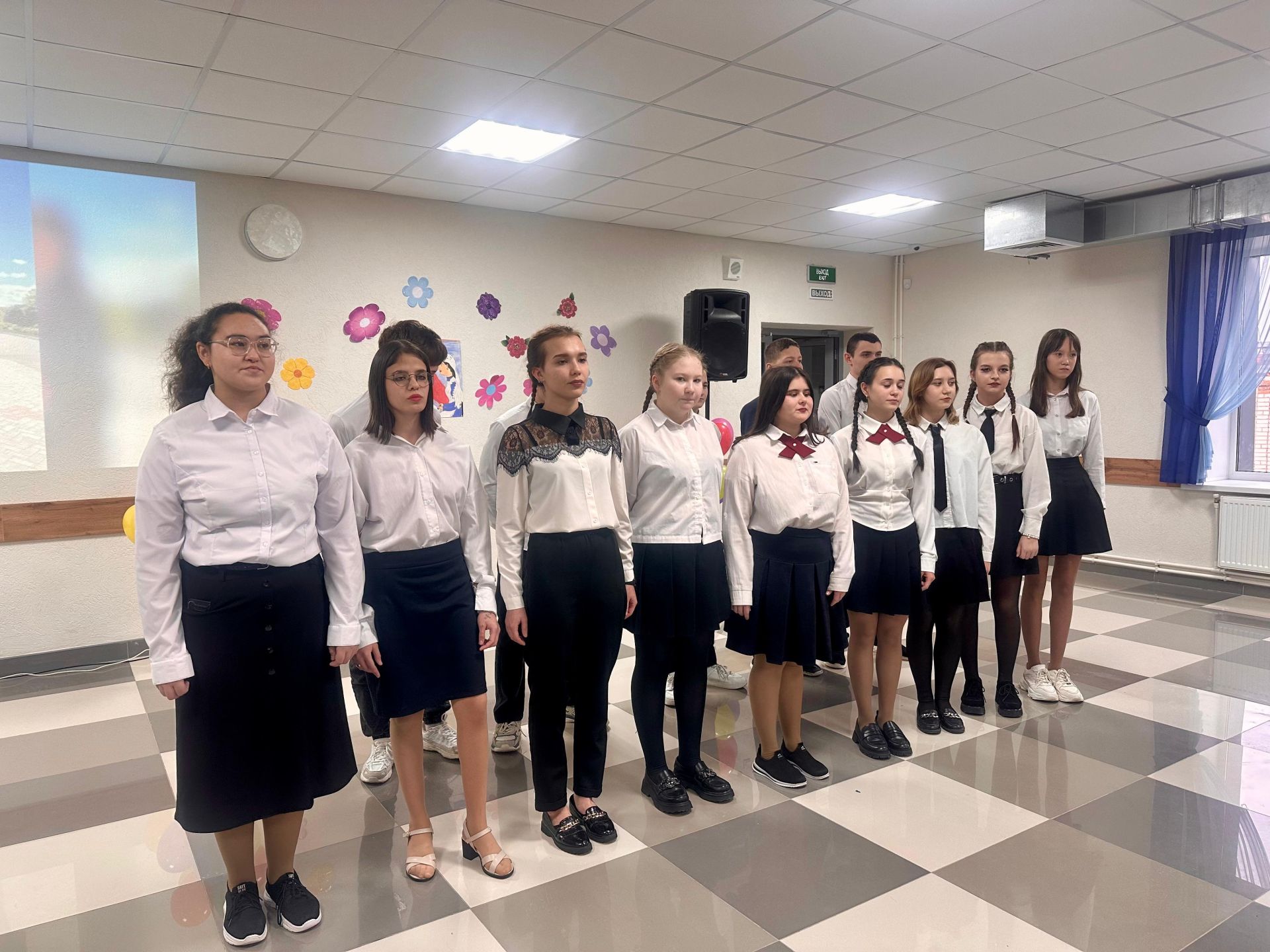 Арча аграр сәнәгать һөнәр көллиятенең икенче филиалында Әниләр бәйрәме узды