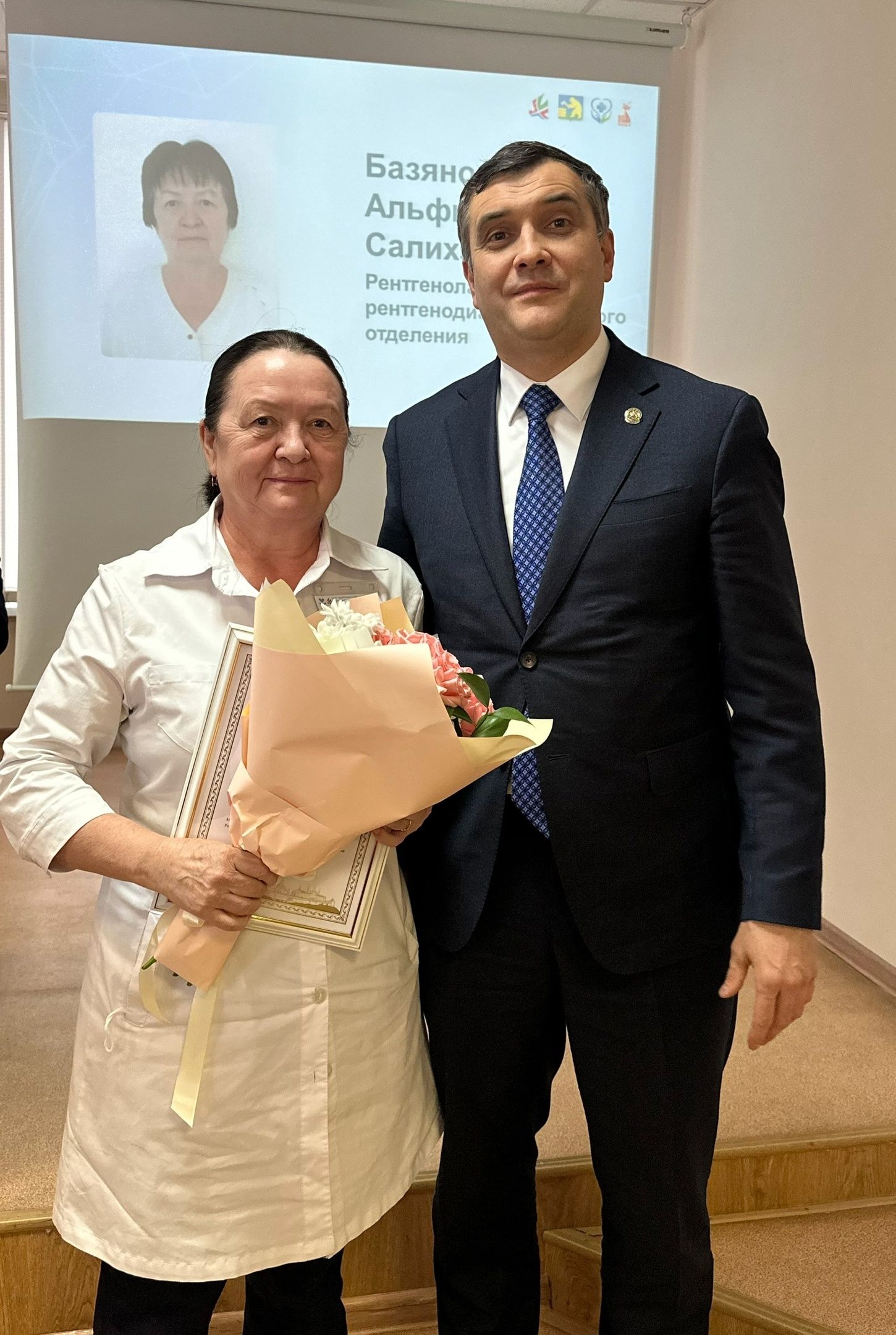 Министр балтачлыларны бүләкләде