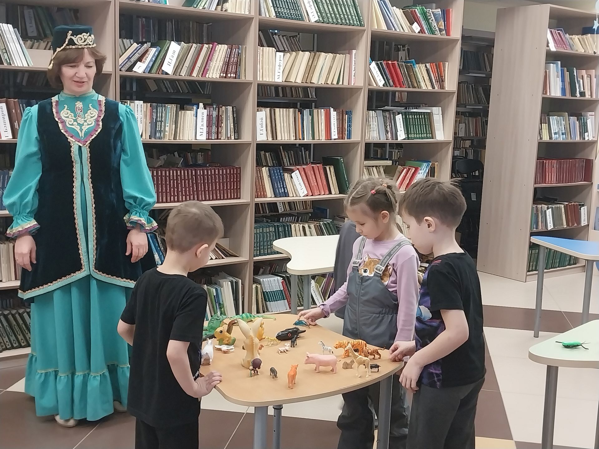 Балтач Үзәк балалар китапханәсенә кунаклар килгән