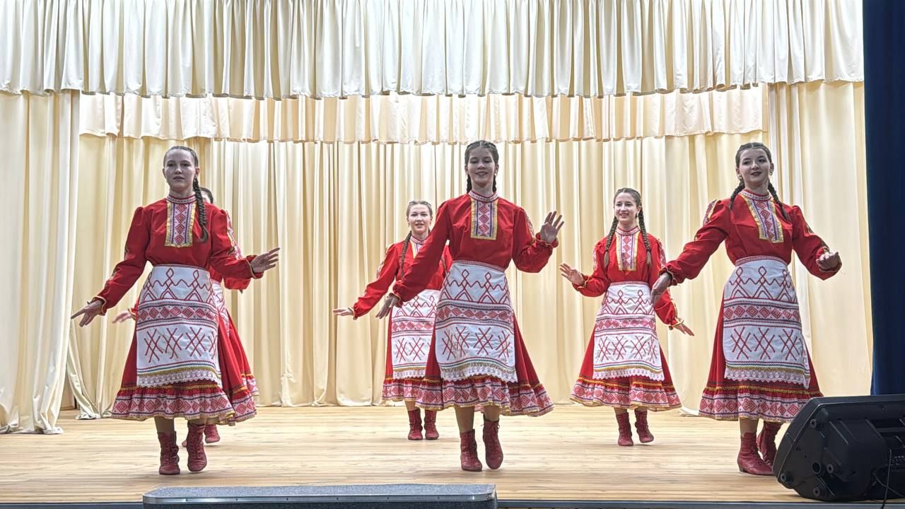 Авылны гөрләтәләр