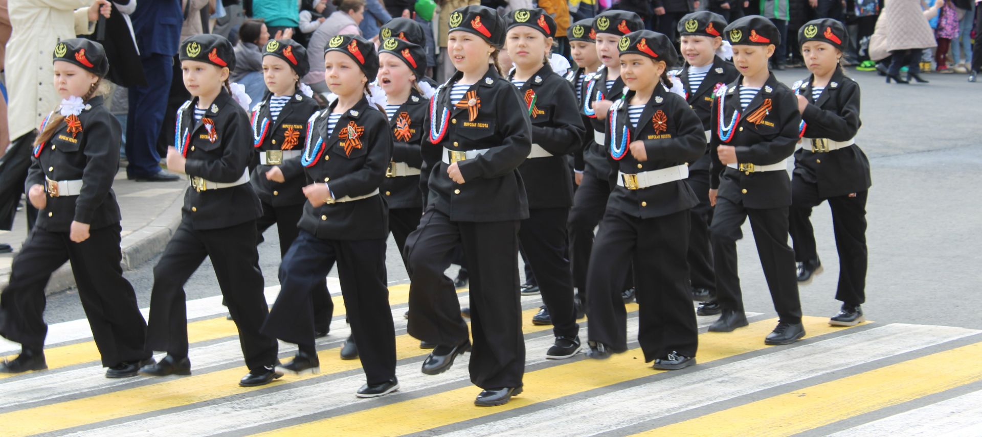 Балтач бистәсендә Бөек Җиңүнең 80 еллыгы уңаеннан оештырылган Җиңү бәйрәме митингыннан фоторепортаж-1 (бик күп фото)