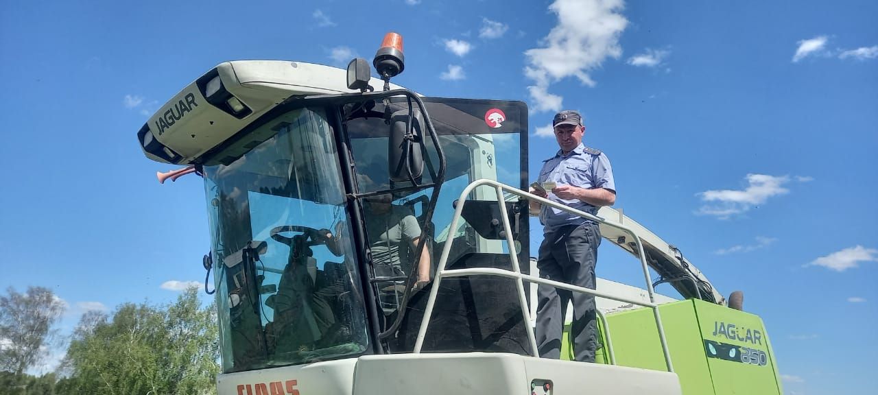 Тимирязев исемендәге хуҗалык техникалары терлек азыгы хәзерләү кампаниясенә әзер