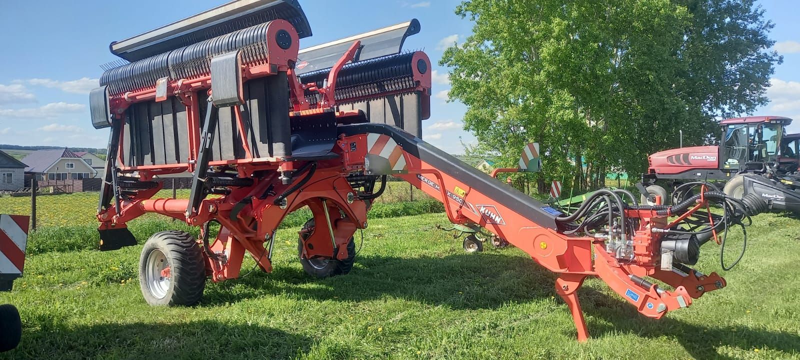 «Татарстан» терлек азыгы хәзерләү кампаниясенә техника һәм агрегатларны әзерләп куйганнар