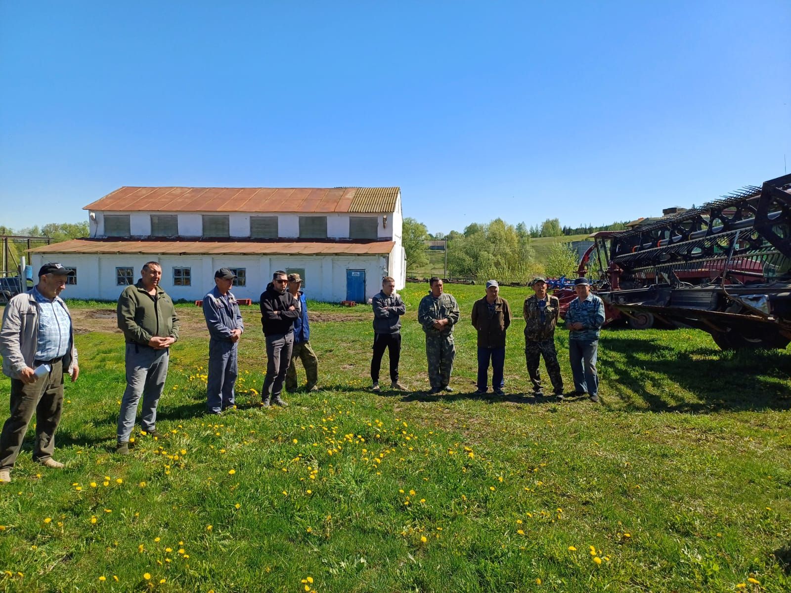 Район хуҗалыклары терлек азыгы хәзерләүгә әзер