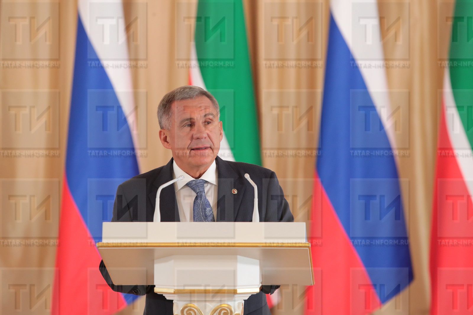 Татарстан Республикасы Рәисе Р.Н. Миңнехановның Бөек Ватан сугышында Җиңүнең 80 еллыгы уңаеннан  МӨРӘҖӘГАТЕ