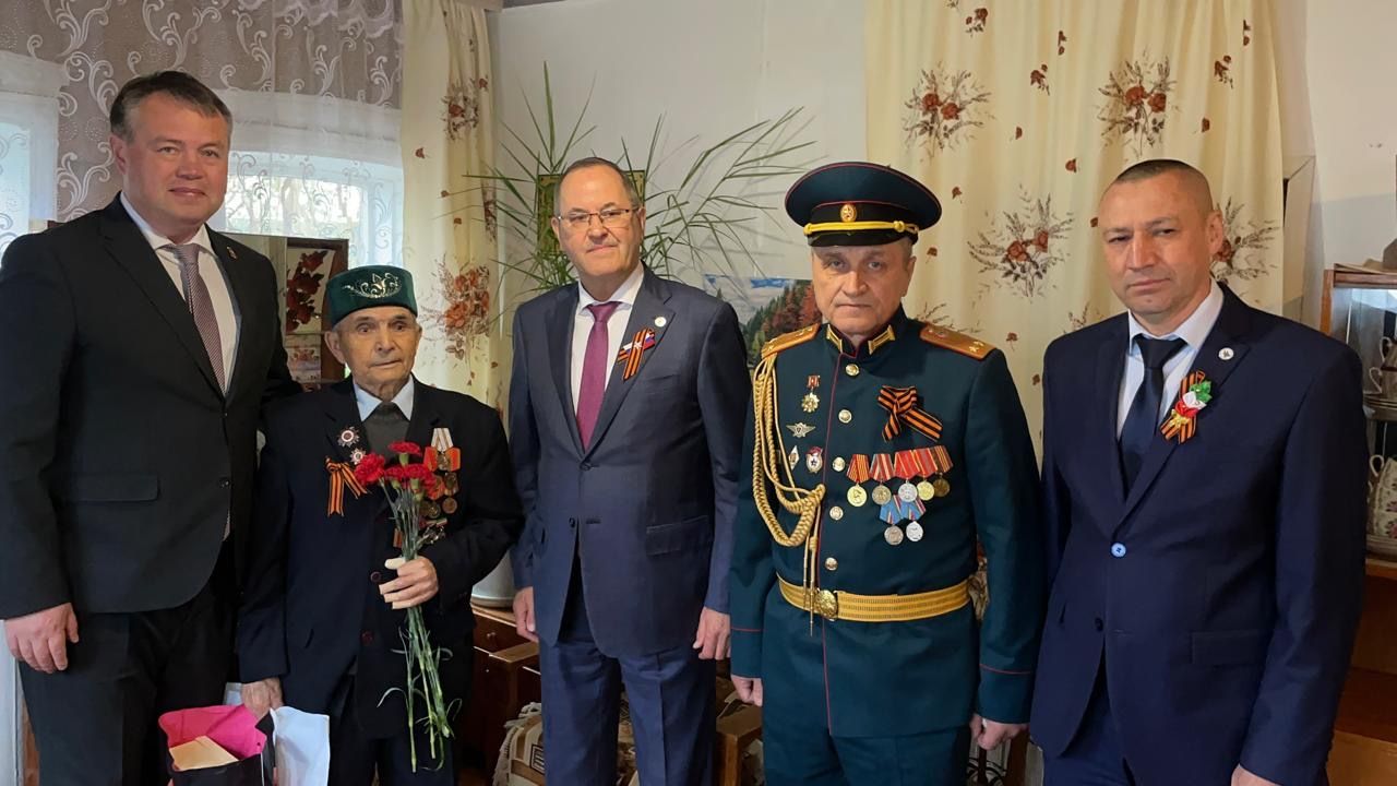 Балтачта Җиңү көне Бөек Ватан сугышы ветеранын бәйрәм белән котлаудан башланды