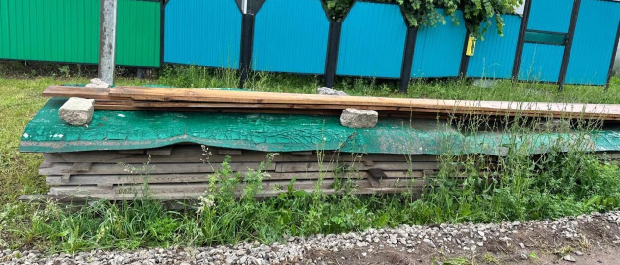 Балтачта йорт каршыларындагы ком өемнәре, ташлар урамнарның ямен боза