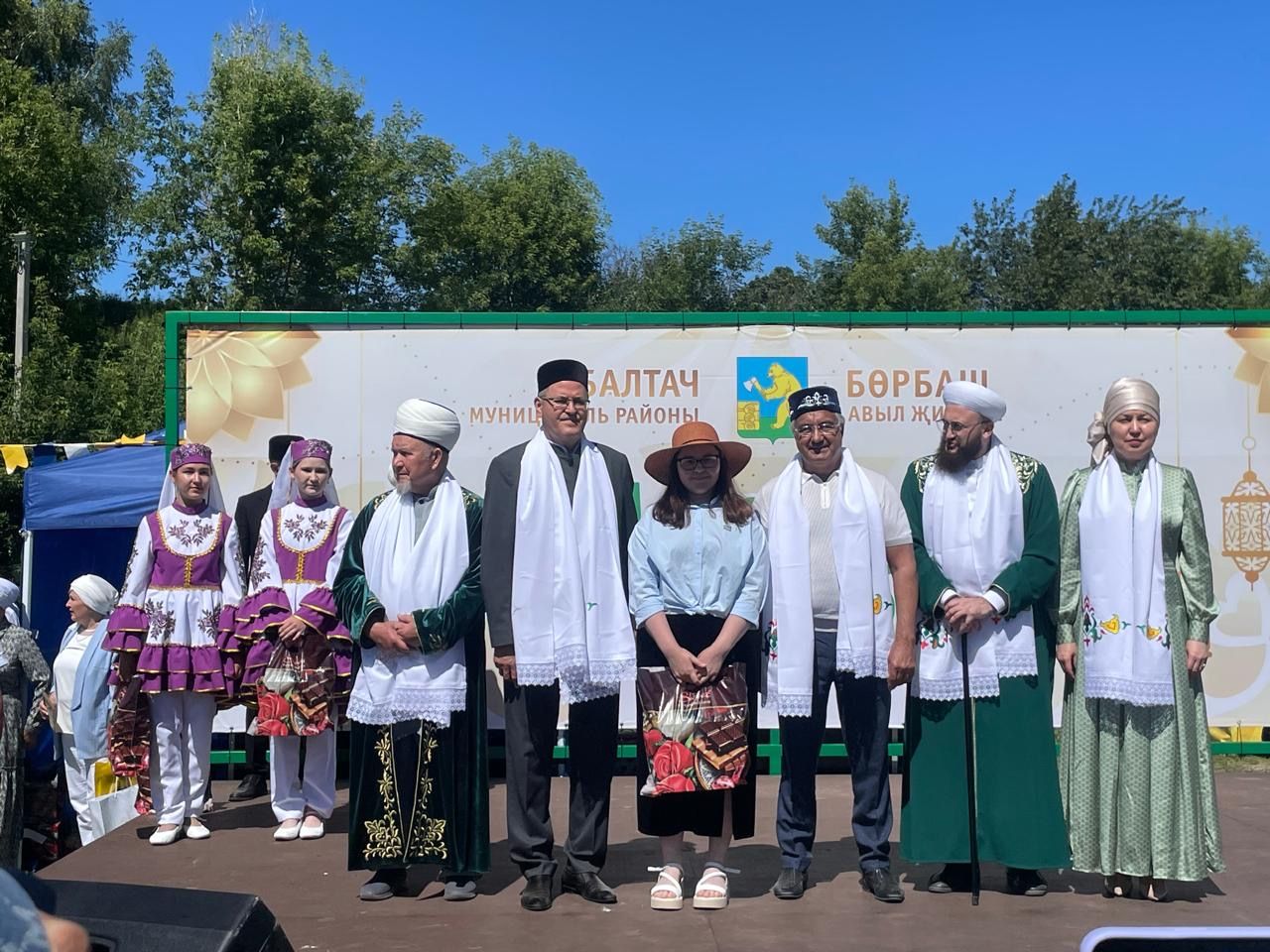 Бөрбашта мөселман балалар Сабан туе узды