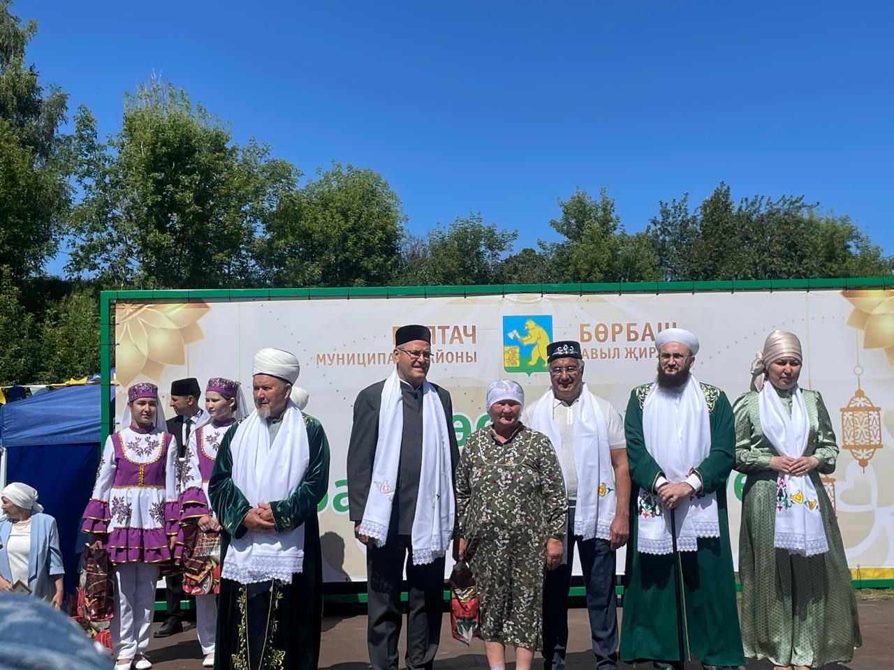 Бөрбашта мөселман балалар Сабан туе узды