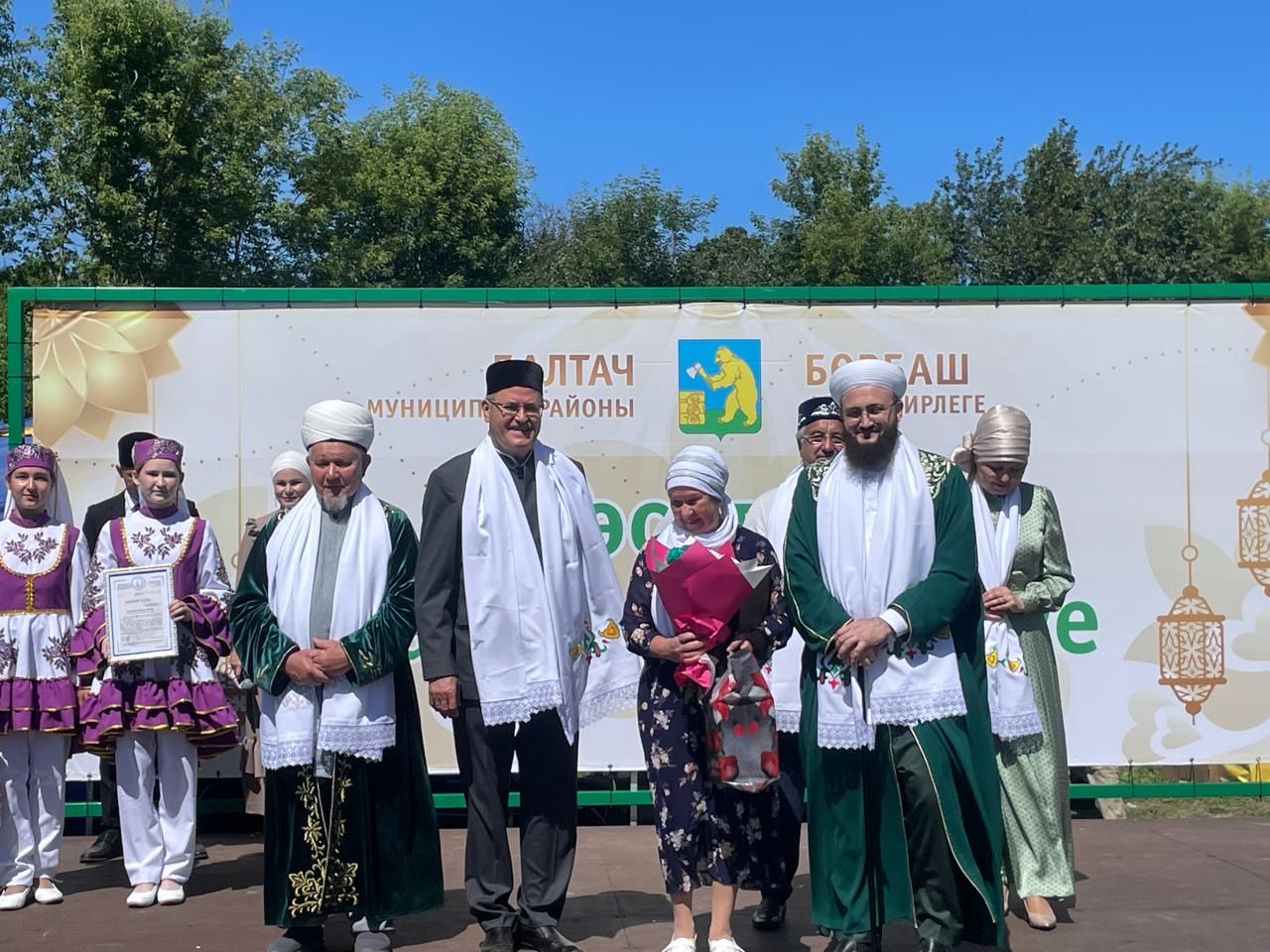 Бөрбашта мөселман балалар Сабан туе узды