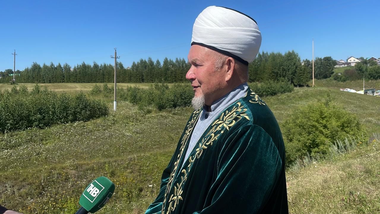 Бөрбашта мөселман балалар Сабан туе узды