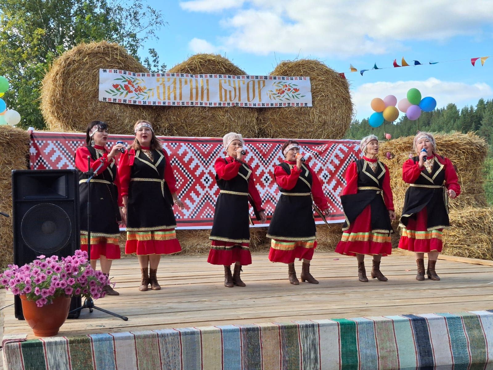 Балтачлылар  «Зарни бугор» беренче төбәкара удмурт фестивалендә катнашып кайтты