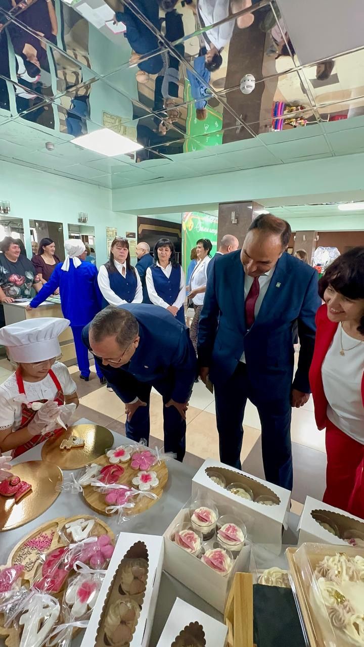 Балтачта белем һәм тәрбия бирү учреждениеләренең һөнәри юнәлеш буенча күргәзмәсе тәкъдим ителде