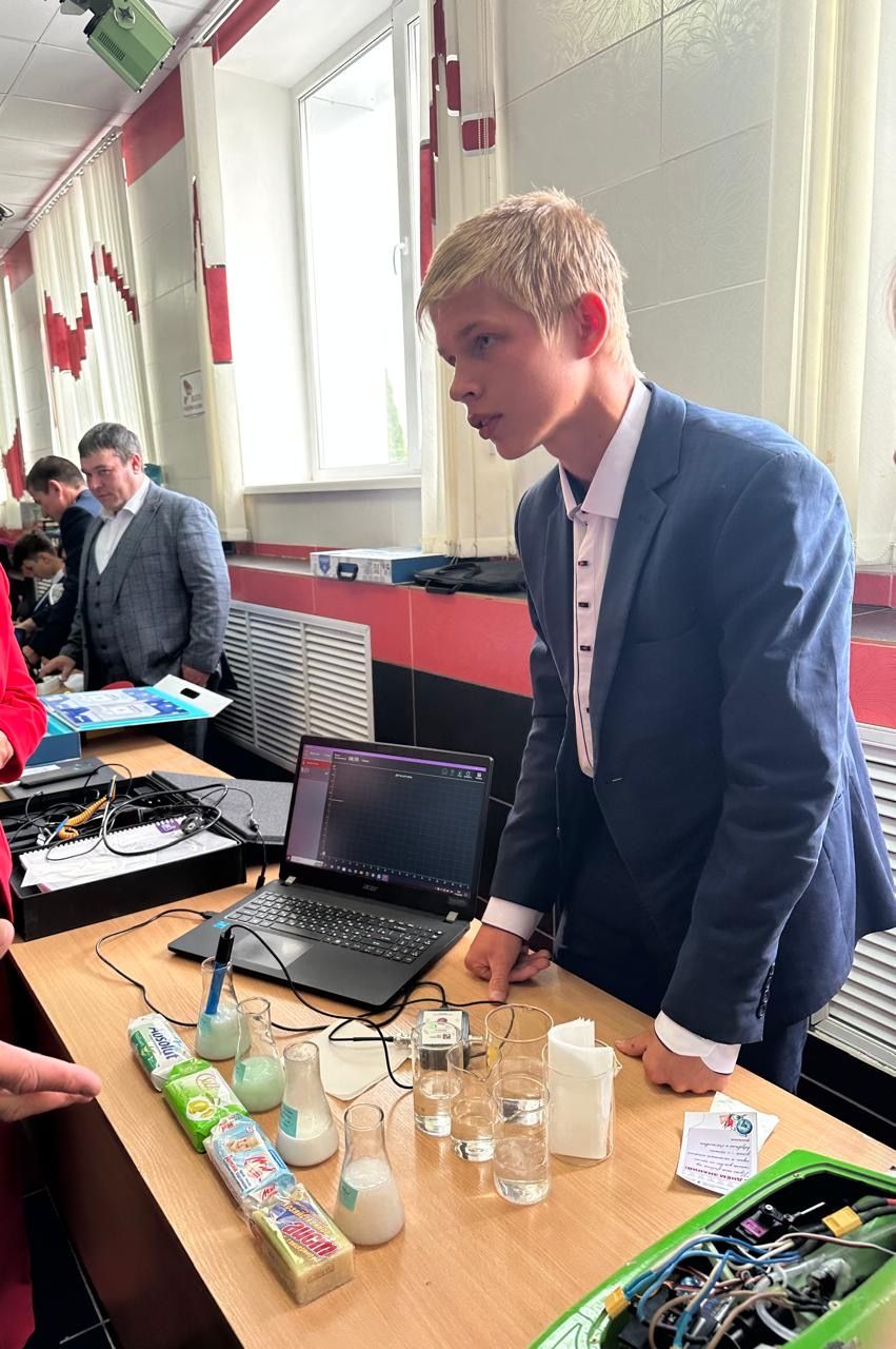 Балтачта белем һәм тәрбия бирү учреждениеләренең һөнәри юнәлеш буенча күргәзмәсе тәкъдим ителде