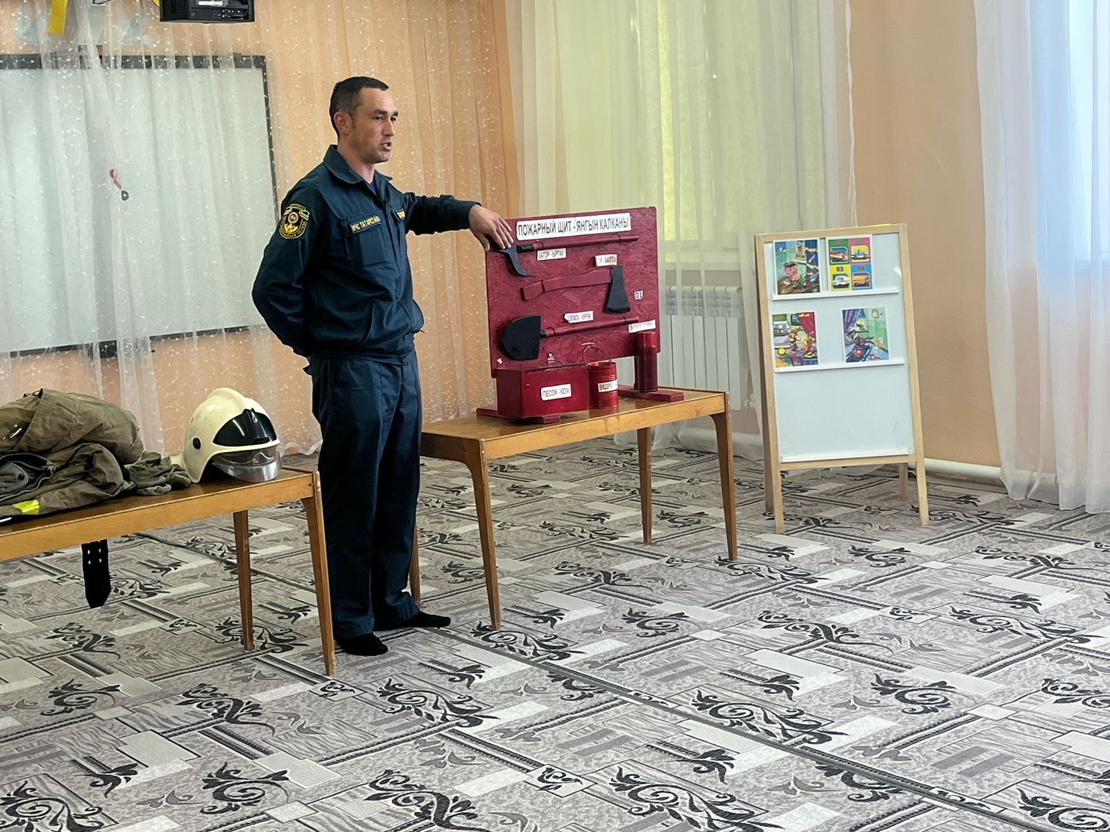 Кариле балалар бакчасына янгын сүндерүче килгән. Нәрсә булган?