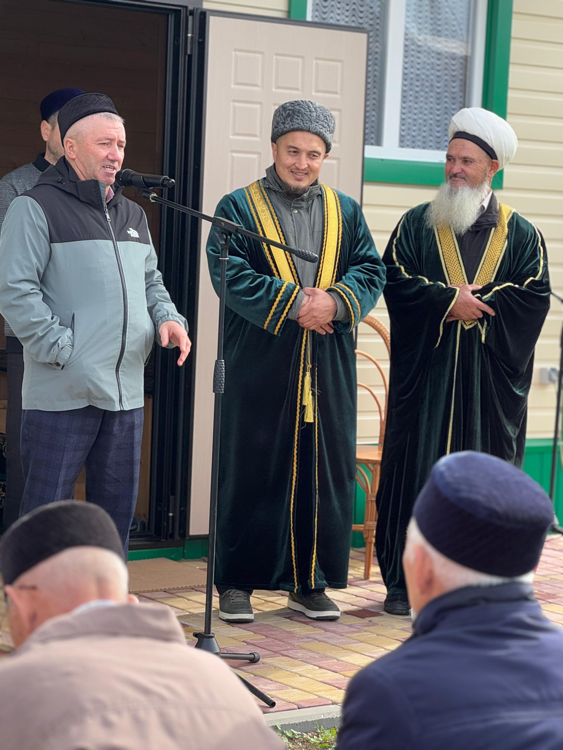 Нормабаш авылы мәчетен төзекләндерделәр