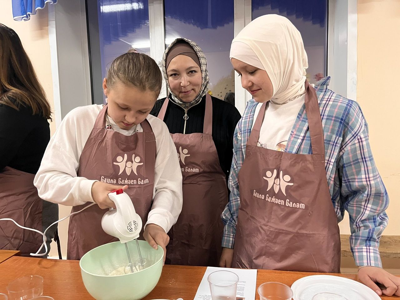 «Факел» клубында капкейклар әзерләү буенча чираттагы мавыктыргыч мастер-класс узды