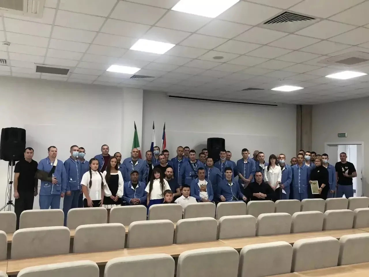 Балтач гимназиясе патриотлары Казан шәһәренең хәрби госпиталенә бардылар
