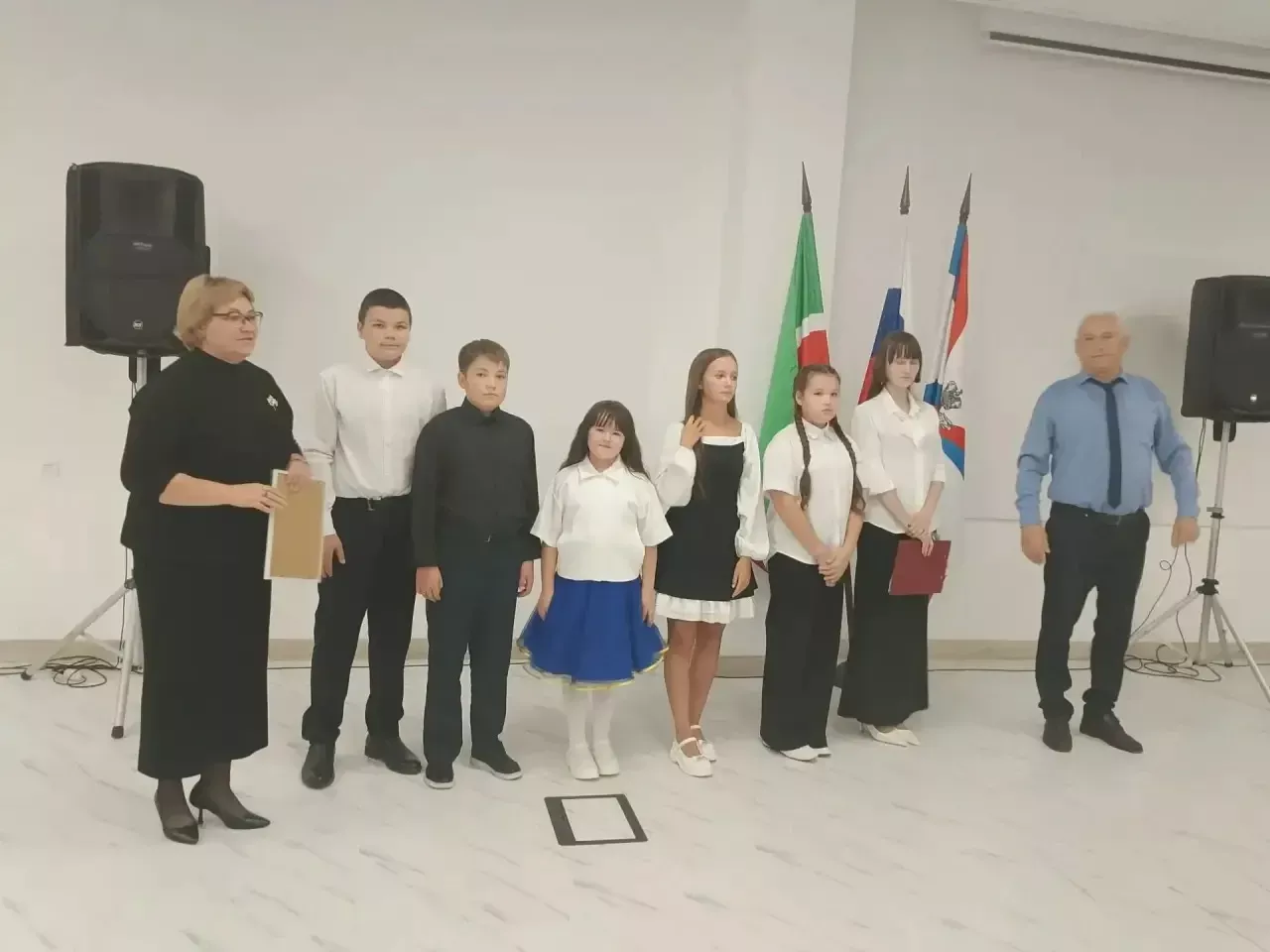 Балтач гимназиясе патриотлары Казан шәһәренең хәрби госпиталенә бардылар