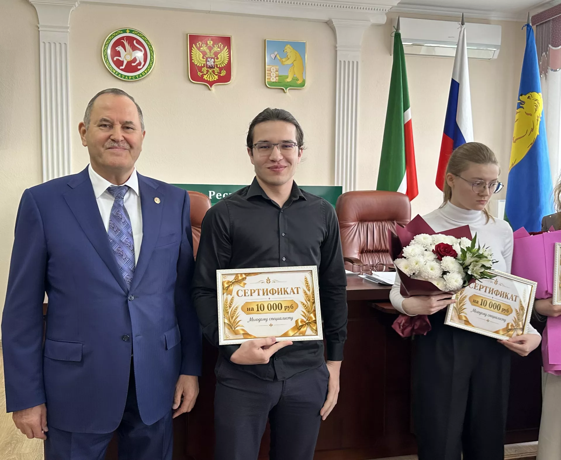 Балтач районы башлыгы авыл хуҗалыгы җәмгыятьләрендә эшли башлаган яшь белгечләр белән очрашты