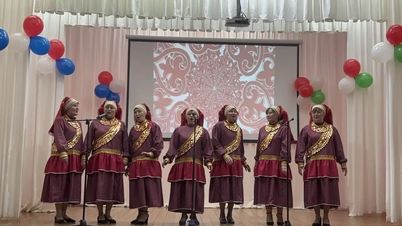 Удмурт кызы саф татарча сөйләшергә өйрәнде