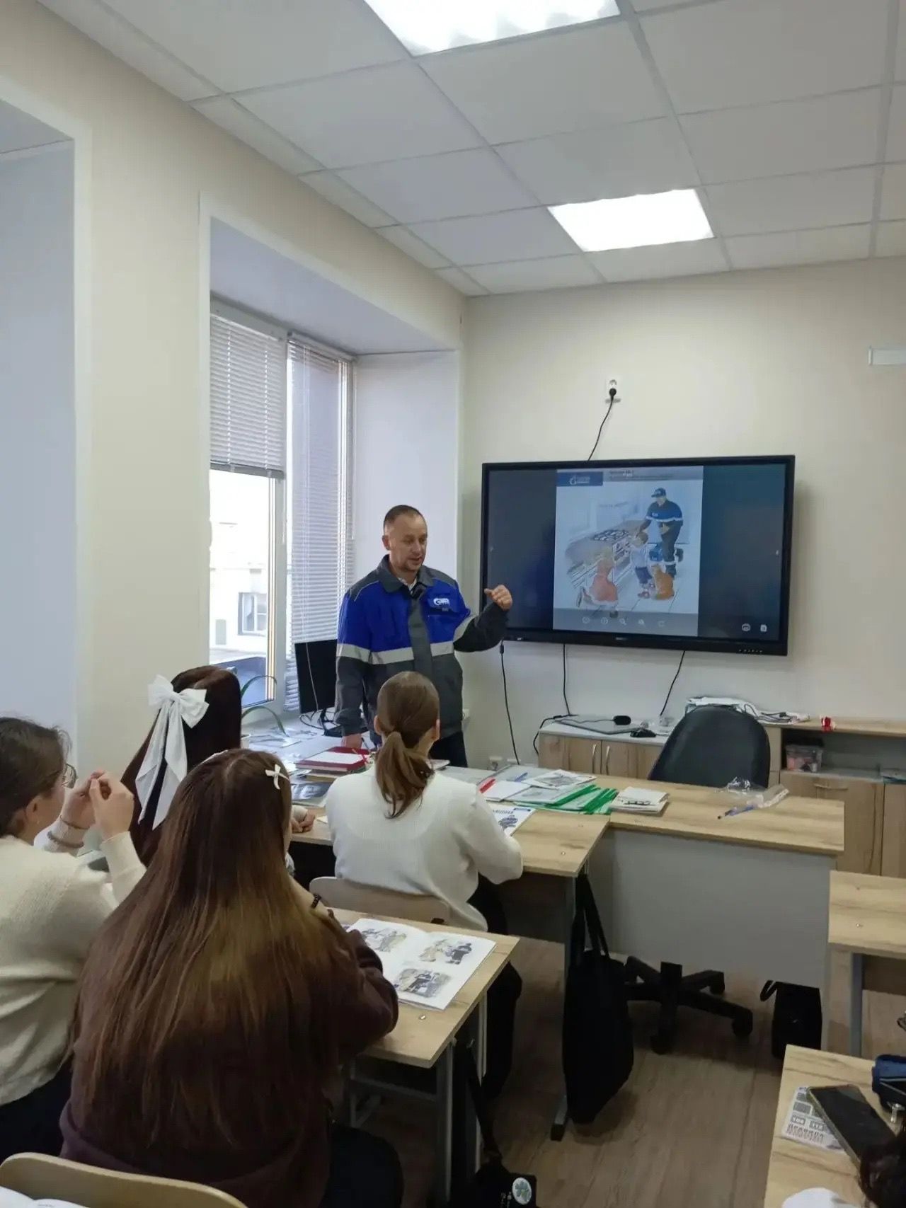 «Балтач газы» идарәсенең  бүлек җитәкчесе урынбасары студентлар белән очрашты