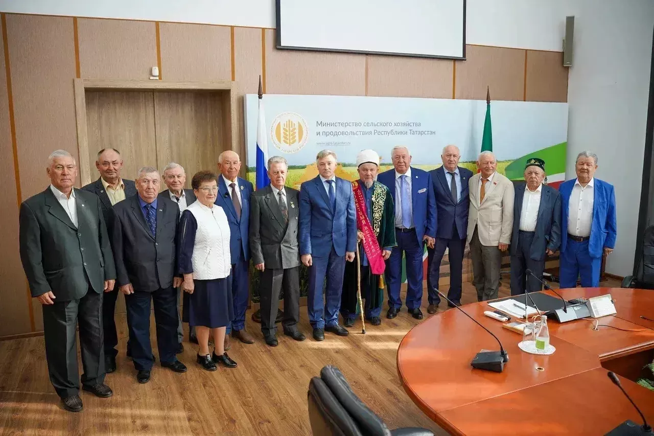 Җәлил Фазлыев «ТР агросәнәгать комплексы мактаулы ветераны» күкрәк билгесе белән бүләкләнде