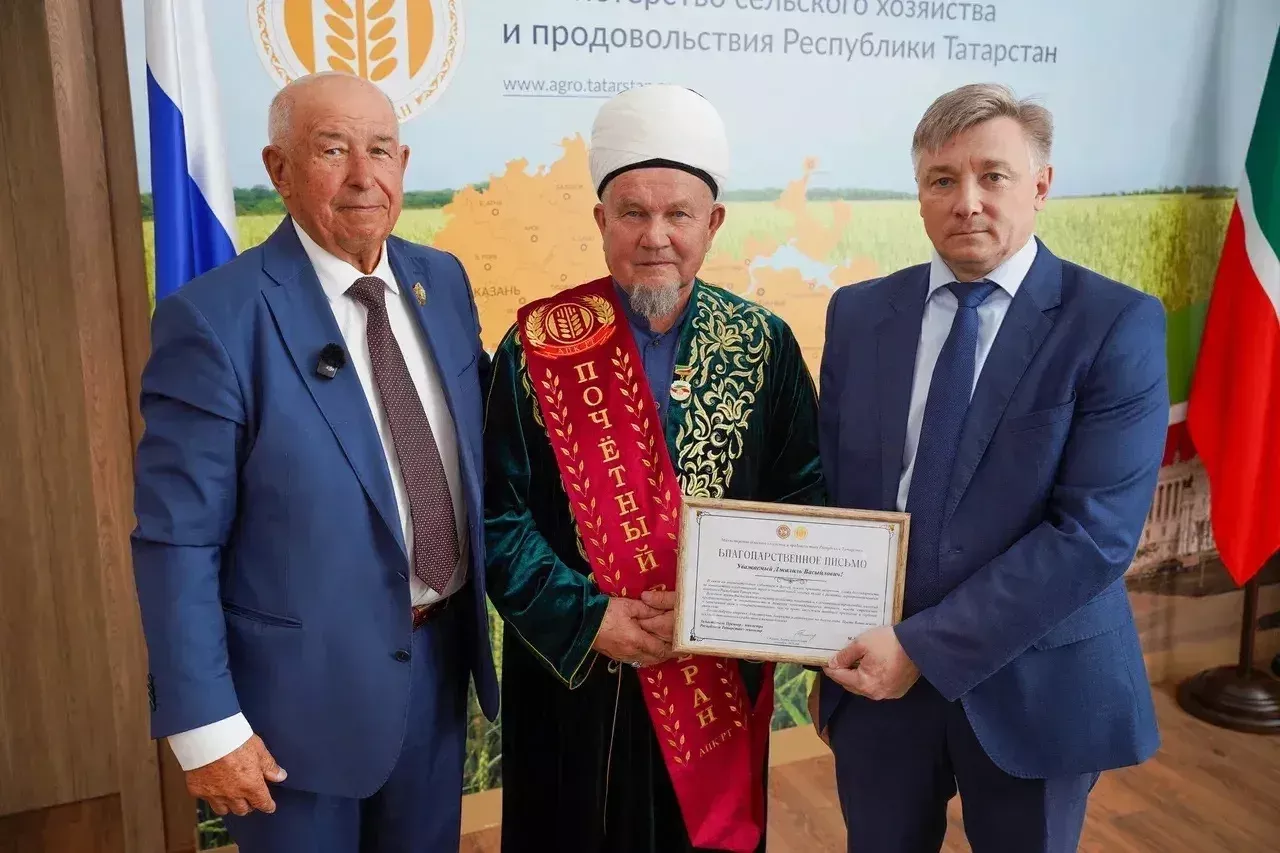 Җәлил Фазлыев «ТР агросәнәгать комплексы мактаулы ветераны» күкрәк билгесе белән бүләкләнде