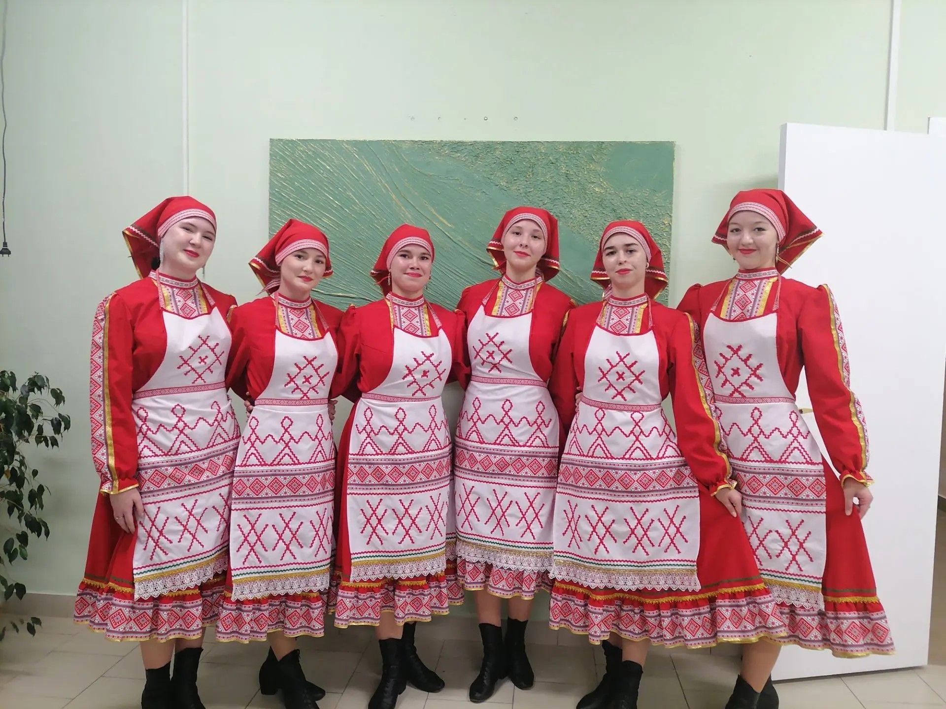 «Ойдолэ шошма удмуртъёслэсь кырӟанзэс кырӟалом!»