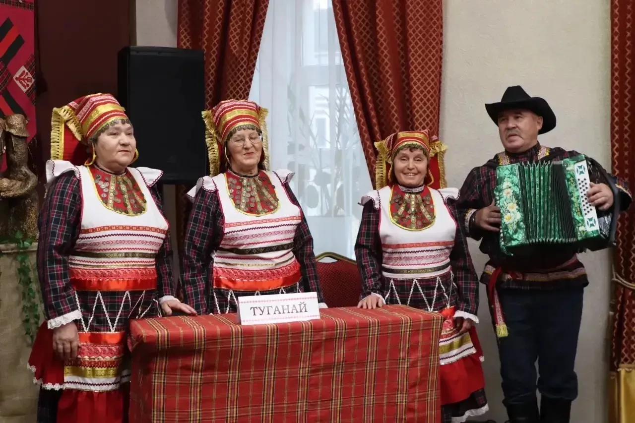 Субашның «Туганай» ансамбле «Җыру әйтәм, тыңлагыз!» караоке-кичәсендә катнашты