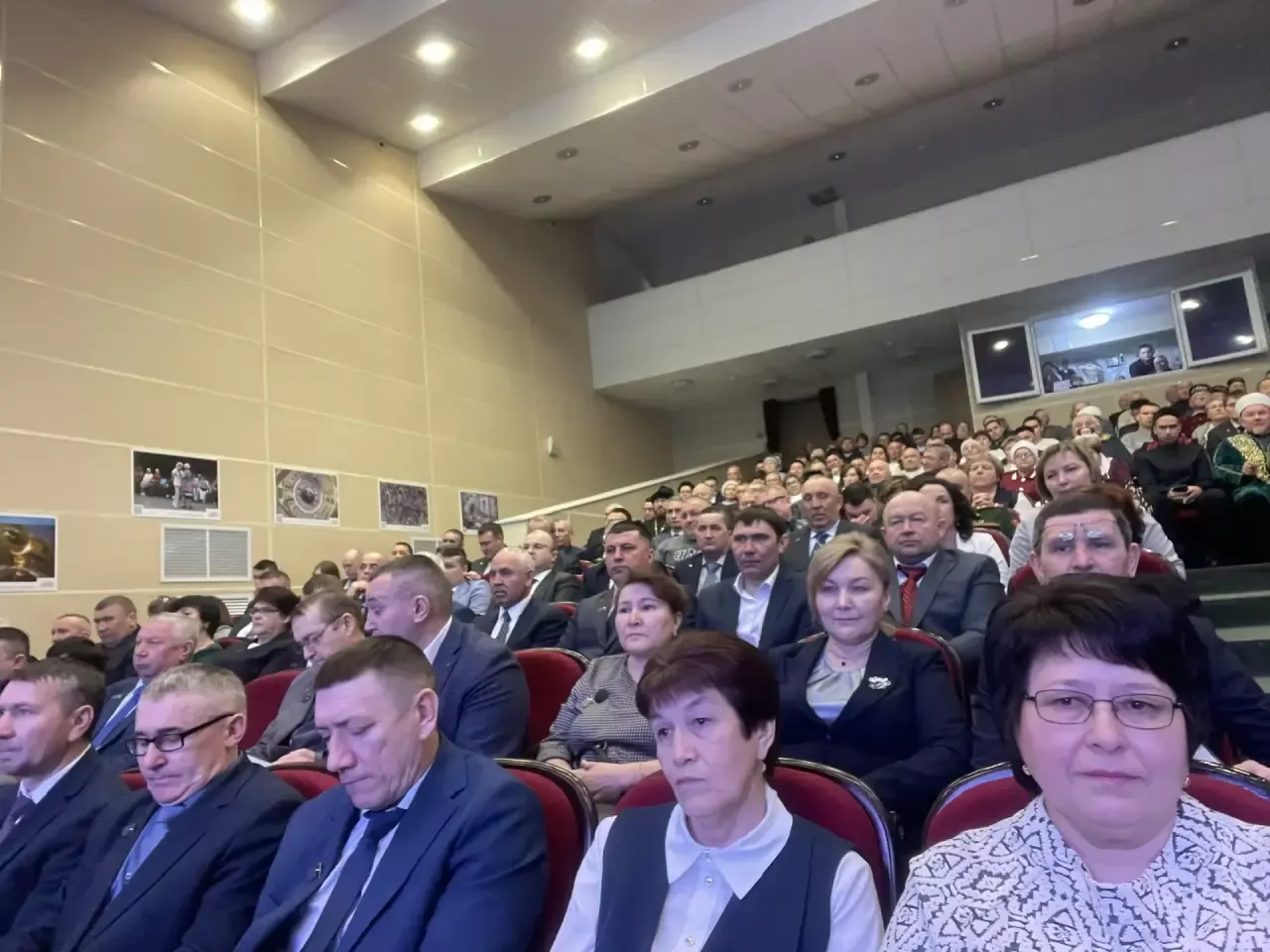 Бүген  район мәдәният үзәгендә бишенче чакырылыш Балтач район Советының алтынчы утырышы уза
