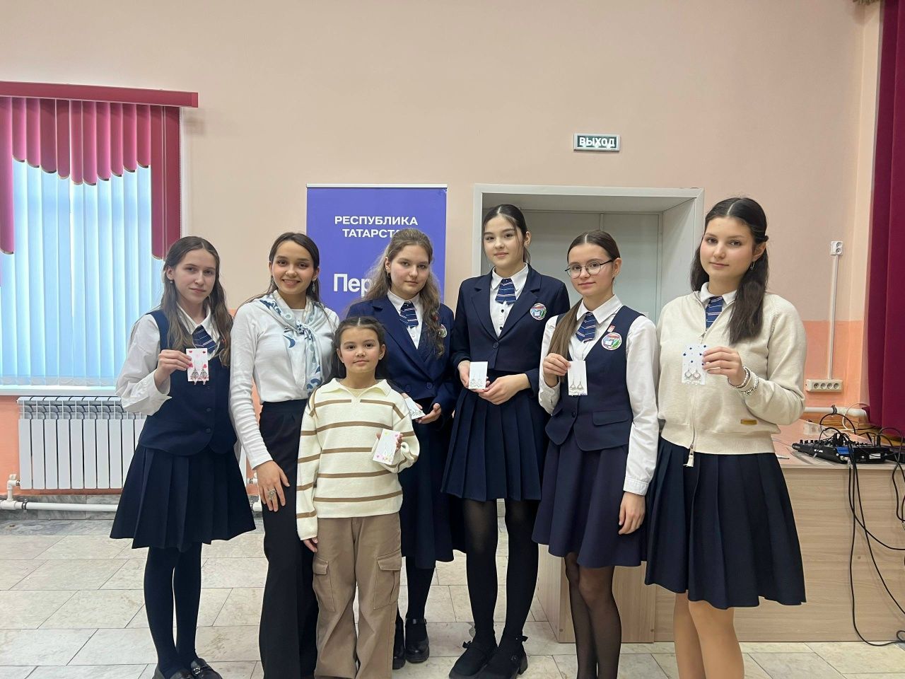Динә Зарипова үзе белем алган Балтач гимназиясендә очрашуда катнашты