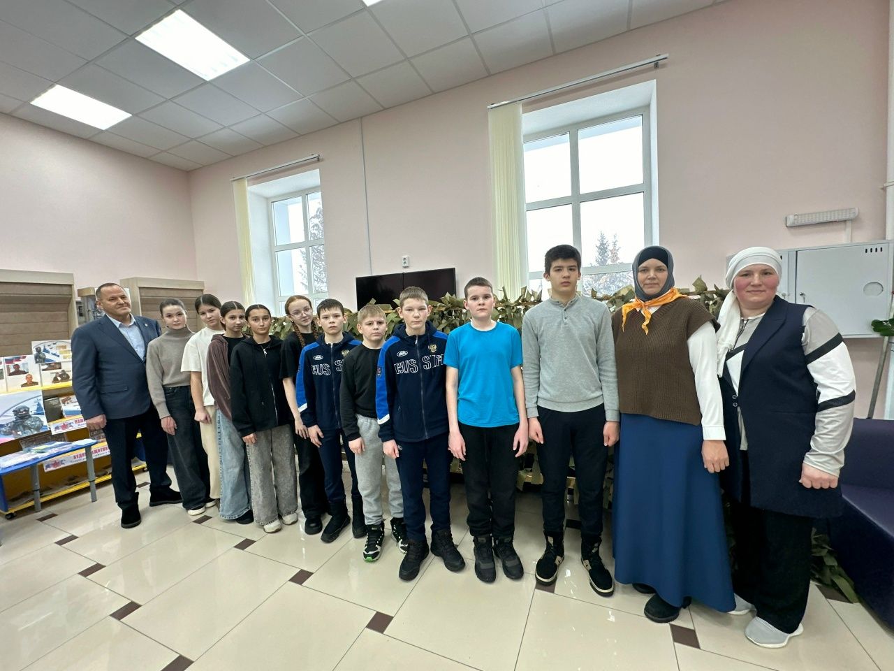 Балтач районы башлыгы Рамил Нотфуллин Смәел җирлегенең волонтерлары белән очрашты