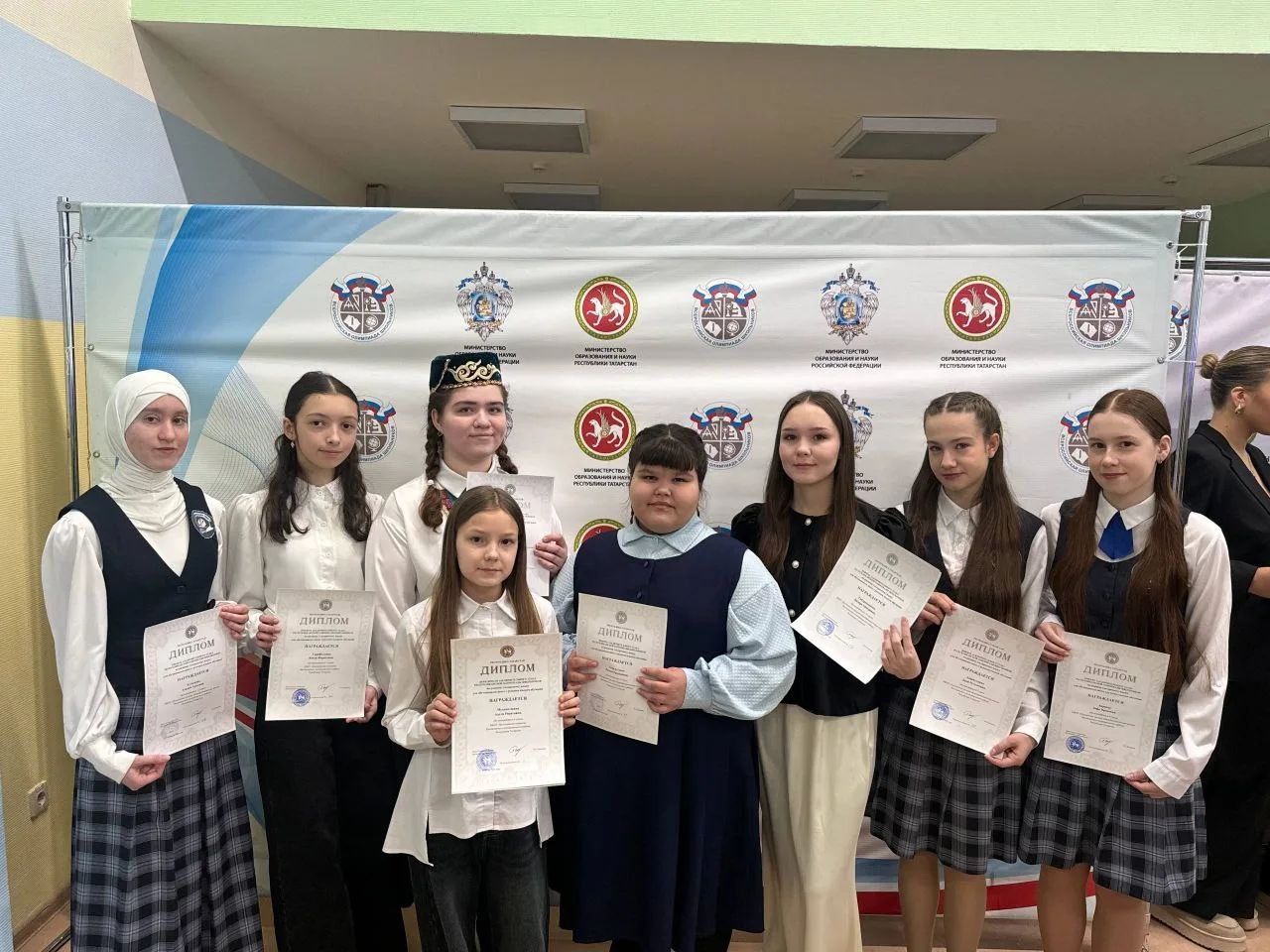 Балтач укучылары  татар теленнән республика олимпиадасының йомгаклау этабы җиңүчеләре һәм призерлары булды