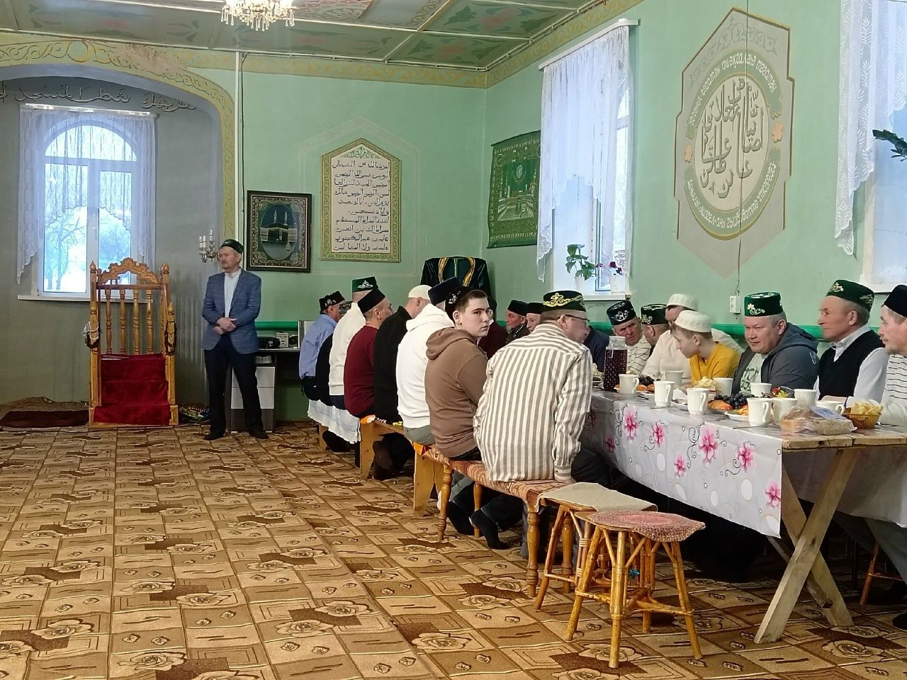 Көшкәтбаш авылы мәчетендә зурлар өчен ифтар оештырылган