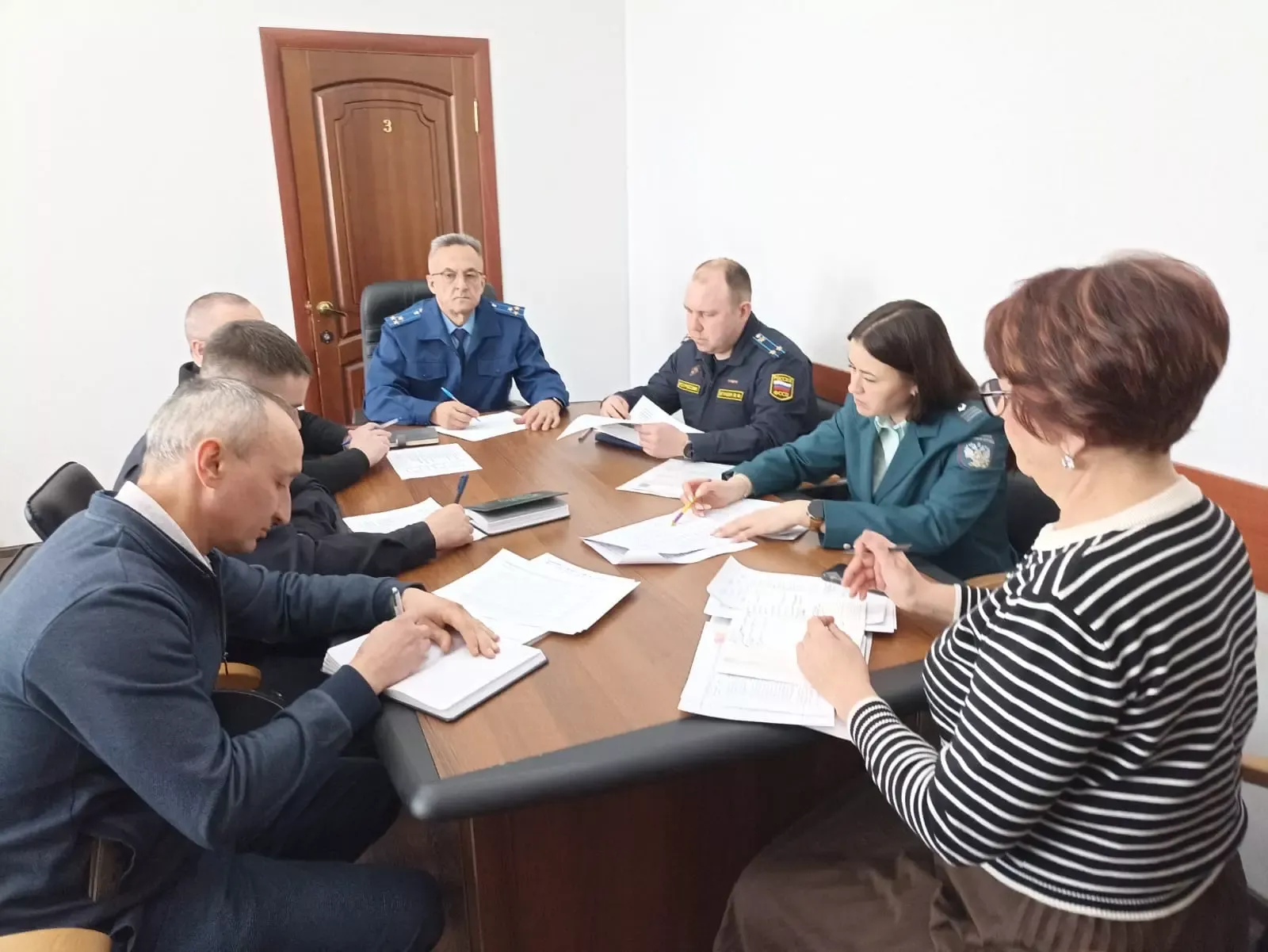 Район прокуратурасында салым түләү буенча эшче группа утырышы булды