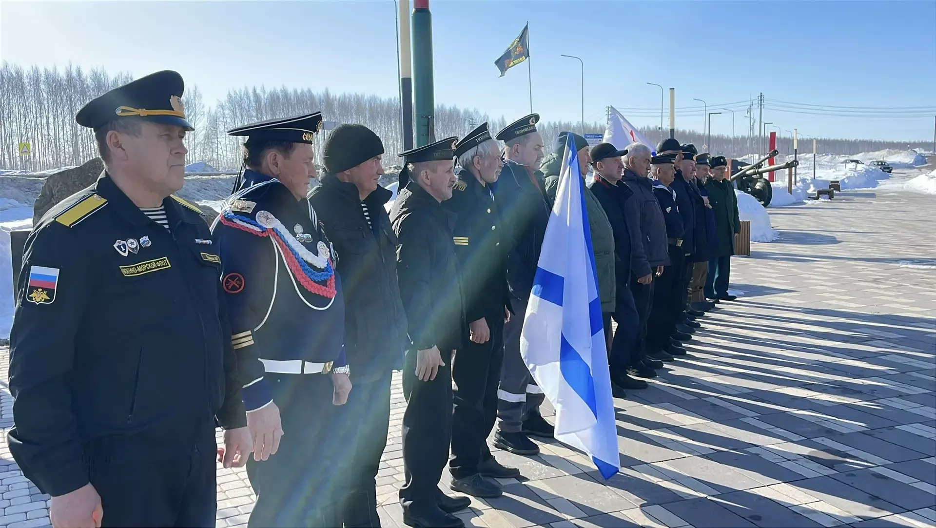 Балтачта Ватаныбызны су асты көймәләрендә саклаган ир-егетләр бәйрәм итте