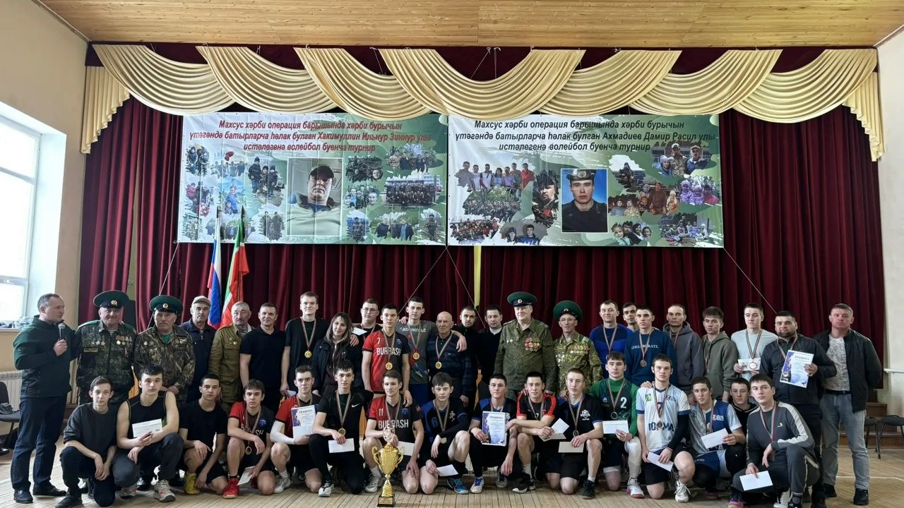 Аланда Дамир Әхмәдиев һәм Илнур Хәкимуллинны искә алдылар