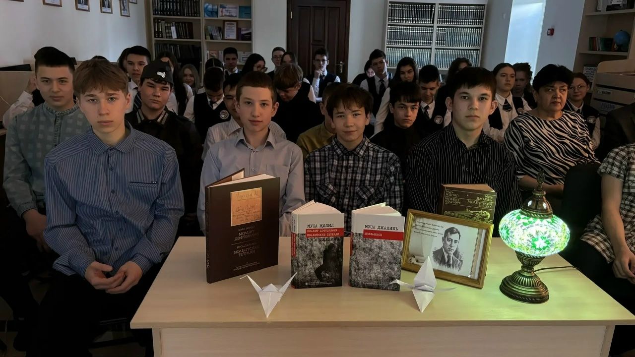 Балтач үзәк зурлар китапханәсендә әдәби-музыкаль кичә узды