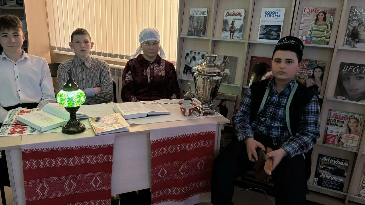 Балтач үзәк зурлар китапханәсендә әдәби-музыкаль кичә узды