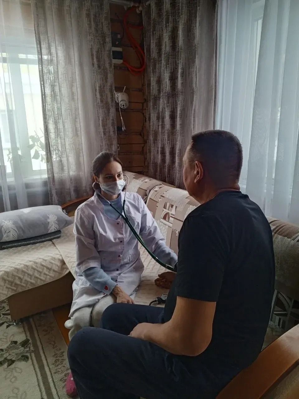 Арбашта табиблар пациентларның өйләренә килеп тикшерде