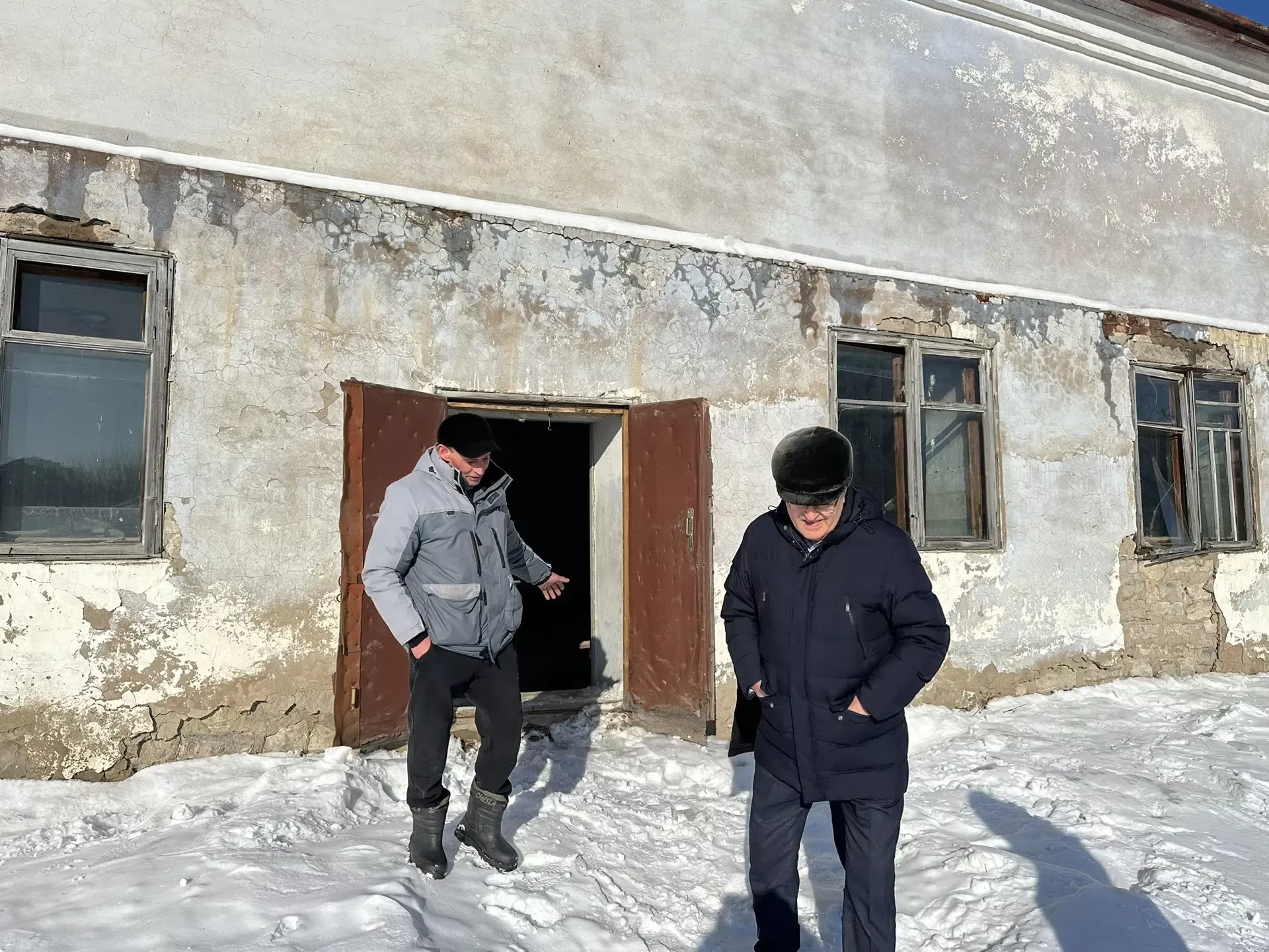 Яңгул авылындагы иске клуб бинасында капиталь ремонт эшләре башланды
