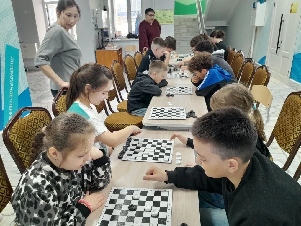 Шубан мәктәбендә  беренче тапкыр шашка ярышы узды